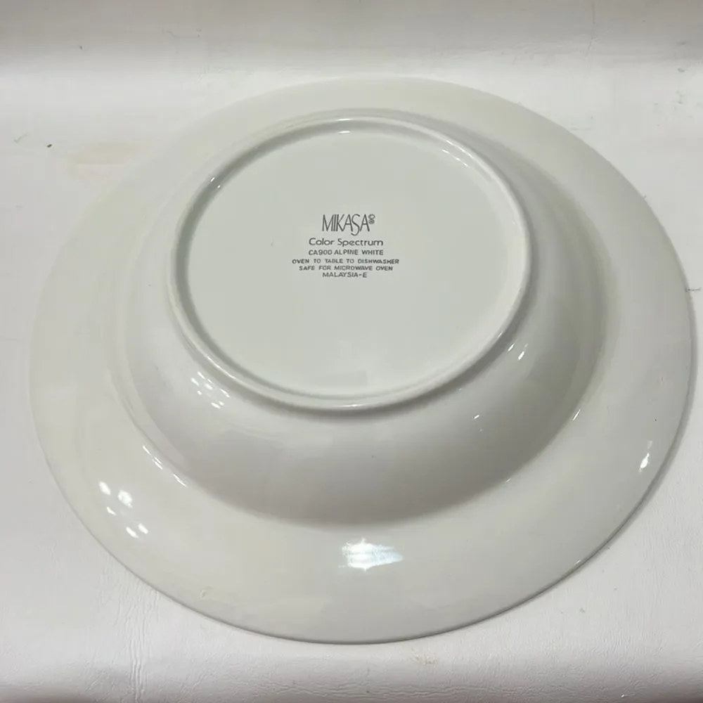 Mikasa Color Spectrum Serving Pasta Salad Bowl CA900 Alpine White 11 In Round